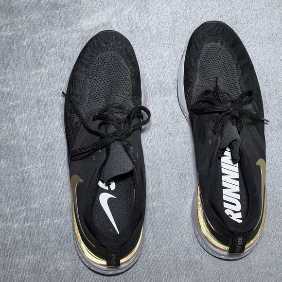 Nike React Flyknit Black Gold Sneakers Men’s 11.5 Near New Running Shoes (2) - Picture 6 of 6
